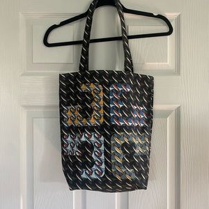 TORY BURCH TOTE - NEVER USED